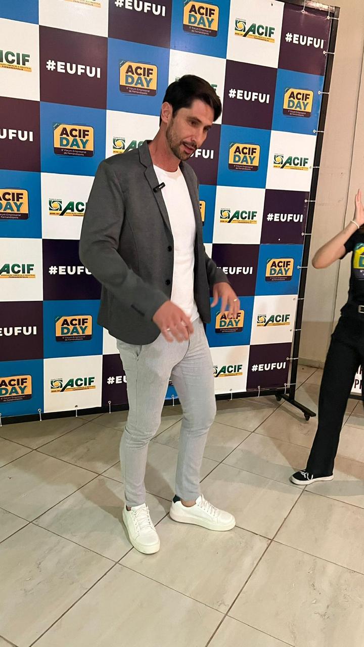 Convidado oficial do palco